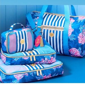 GWP Lilly Pulitzer Key Chain, Packing cubes and Tote/bag